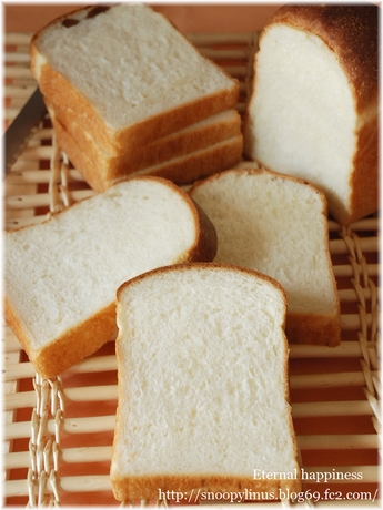連載147-4 優しい食パン345-460.jpg