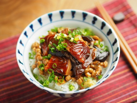 余った刺身漬け納豆丼011.jpg