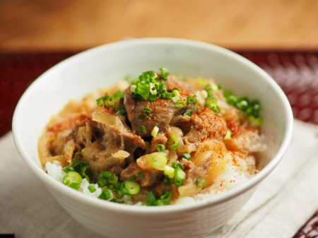 牛すじ味噌煮込み丼011.jpg