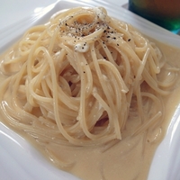 クリームチーズと味噌のカルボナーラ