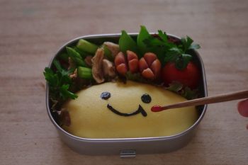 にっこりオムライスのお弁当 キャラ弁連載 15分でできる簡単キャラクター弁当 公式連載 レシピブログ