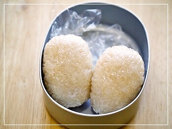 雪だるまちゃん巻おにぎり・作り方（1）