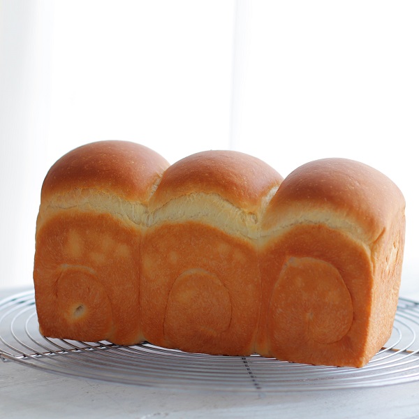 しっとりふわふわ生クリーム食パン はじめてでも簡単♪あいりおーの”毎日つくりたくなる”おうちパン [公式連載
