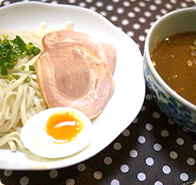 サバ缶でカレーつけうどん