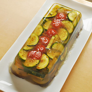 夏野菜の寒天寄せ