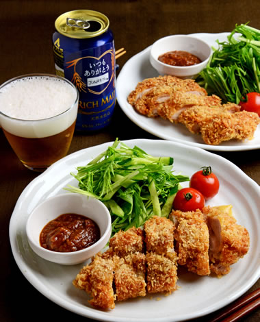 ピリ辛チキンかつ みそダレつき