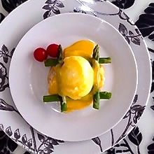 美味しい朝食♪『エッグベネディクト』〜簡単♪ポーチドエッグ・オランディーヌソースの作り方〜